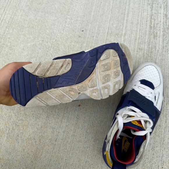 Men’s white Nike Huaraches shoes - Picture 7 of 8